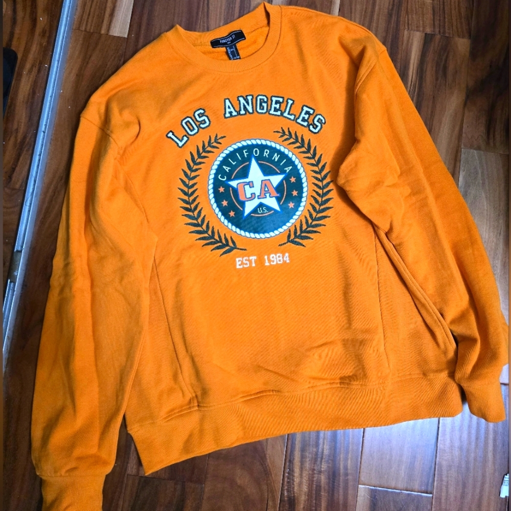 New Forever 21 Men's Large Embroidered Patch Los Angeles Graphic Pullover